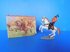 STARLUX / LE MOYEN AGE TRES BEAU CHEVALIER SUR CHEVAL CABRE