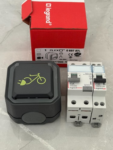 Prise chargeur recharge velo - prise,