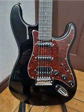 ? Donner DST-200 Electric Guitar With Gig Bag Strap Cable Online Lessons Black
