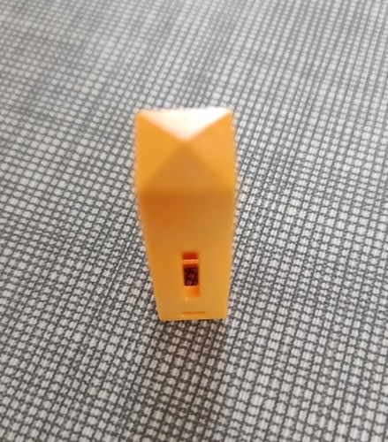 Poteau jaune biseaute - jaune,
