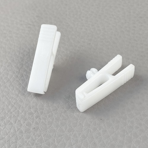 Clip pour porte badge type