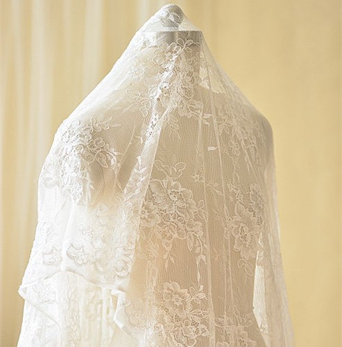 Robe mariée dentelle - robe, en