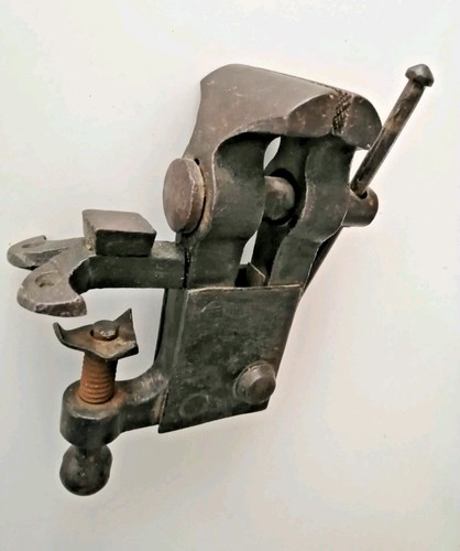 Ancien petit étaux - en, métal