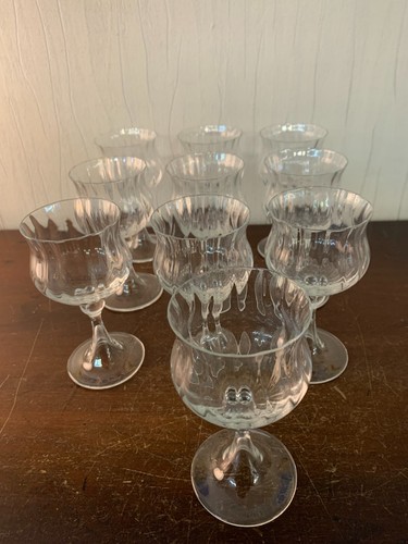Verres eau modèle - à,