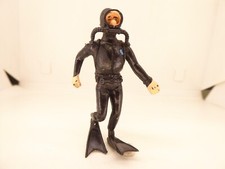 ESSO - PVC FIGURE - TINTIN LE LAC AUX SHARKS 1973 - BELVISION - DIVER - 1