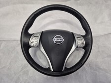 Volant NISSAN PULSAR