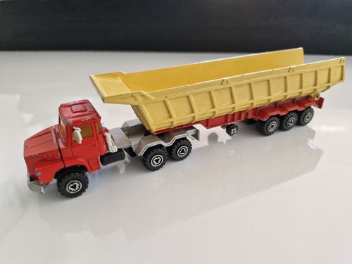 Camion benne semi - camion, remorque