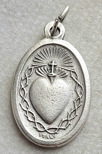 Pendentif médaille religieuse
