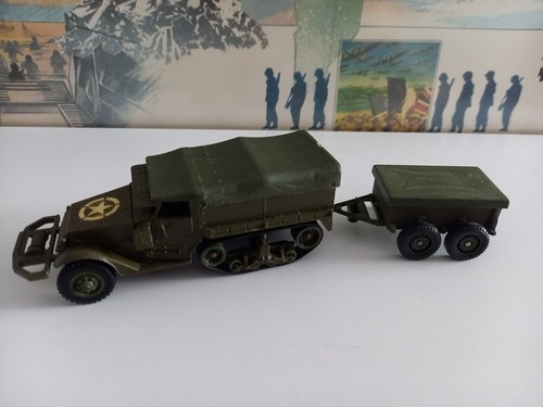 Half track remorque - half,