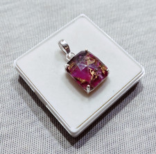 Beau pendentif pierre