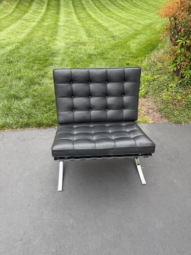 Mies van der - der, chairs