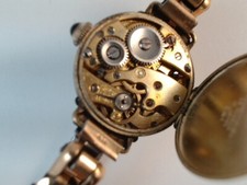 Petite montre dame cylindre