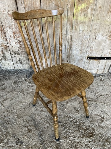 Chaise bistrot ancienne - chaise,