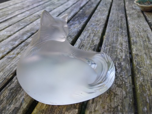 Lalique chat couche - chat, cristal