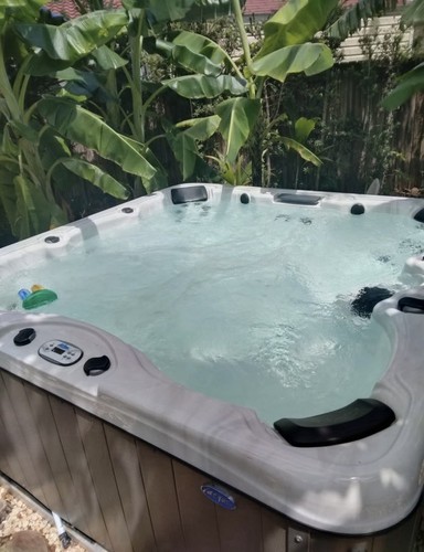 Jacuzzi spa hot - jacuzzi/spa/hot, tub