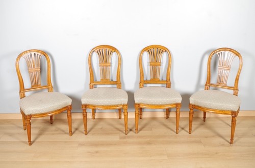 Quatre chaises époque louis - chaises,