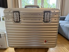 Rimowa Pilot Suitcase Topaz Trolley Vodafone Limited Edition