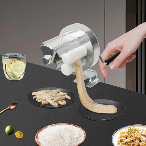 Machine pâtes avec - À,
