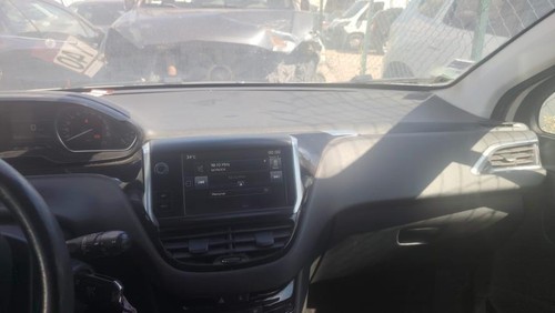 Boite gants peugeot 208 1 - a,