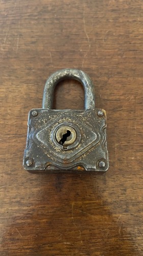 Cadenas ancien fer sans - ancien, en