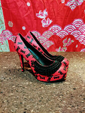 T.U.K. Sky-Hi Hearted Bow