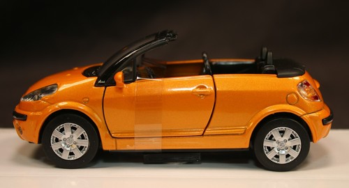 Citroen pluriel orange - c3,