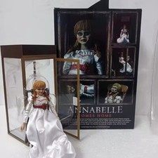 🪆🌸 NECA Figurine Poupée