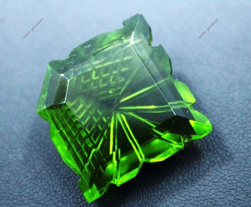 Topaze verte naturelle
