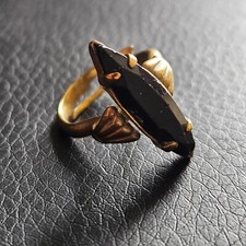 Bague marquise pierre noire onyx (?) taille ajustable laiton