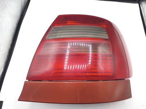 Feu arrière droit audi s4 - arrière,
