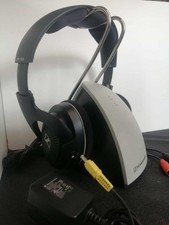 SENNHEISER HDR 126 - RS 126 (On-Ear Wireless Stereo Headphones with TR 126 Base)