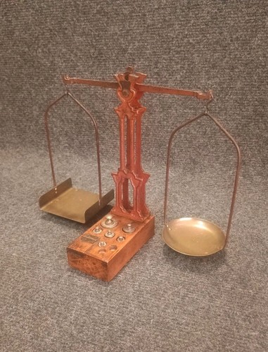 Ancienne petite balance - ancienne,