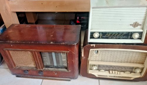 Lot radios transistors - de,