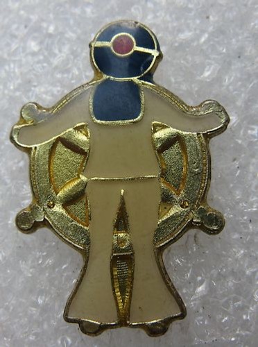 Pin petit marin avec - pin's,