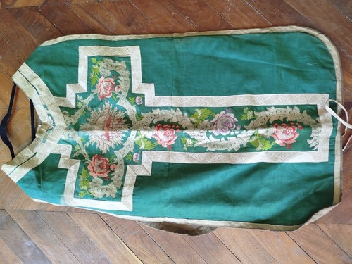 Chasuble ancienne prêtre - ancienne,