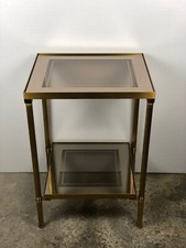 Bout de canapé / table