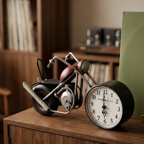 Horloge rétro élégante - rétro,