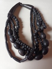 Collier noir 4 rangs de perles