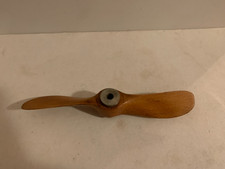 ancienne petite hélice d'un