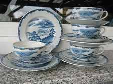 4 TASSES/SOUC/DESSERT