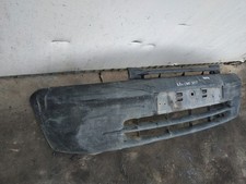 enjoliveur pare-choc avant