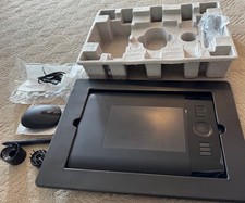 Wacom Intuos4 PTK-440 Professional pen tablet Small PEN USB Cable Stand MOUSE