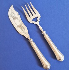 Ancien couvert de service pour