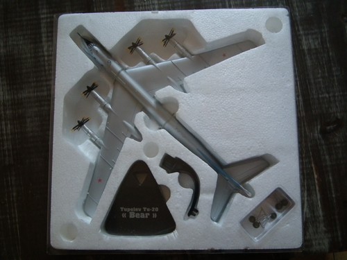 Avion miniature métal