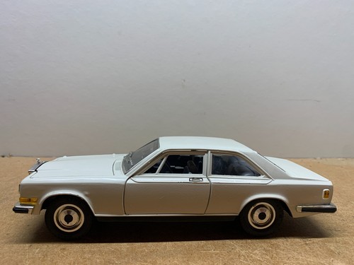 Burago rolls royce camargue - burago,