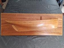 Demi coque bateau cotre pilote