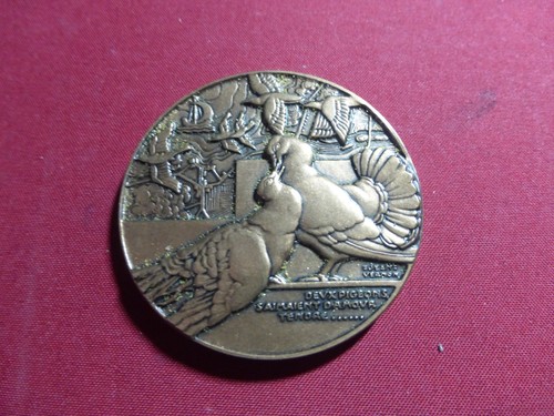 Médaille deux pigeons - deux,