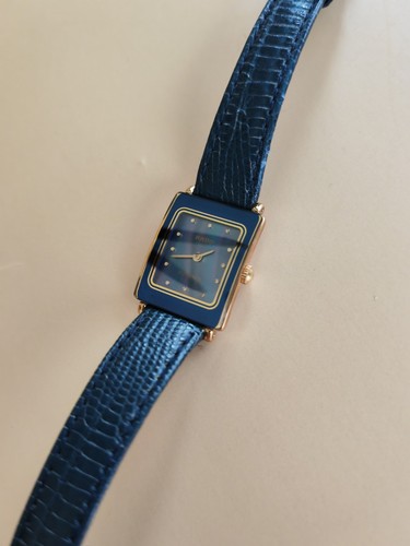 Très belle montre - belle,