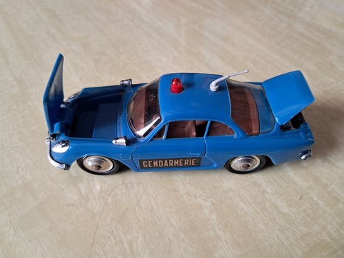 Ancienne norev renault alpine - ancienne,