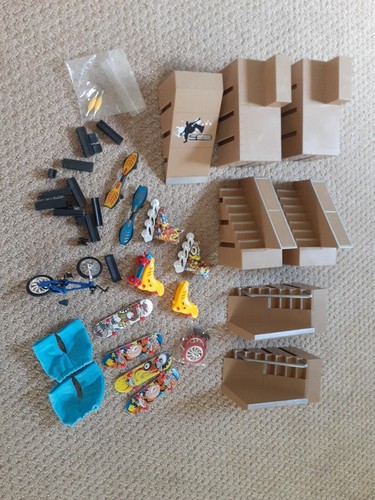 Fingerboard skate park lot - fingerboard,